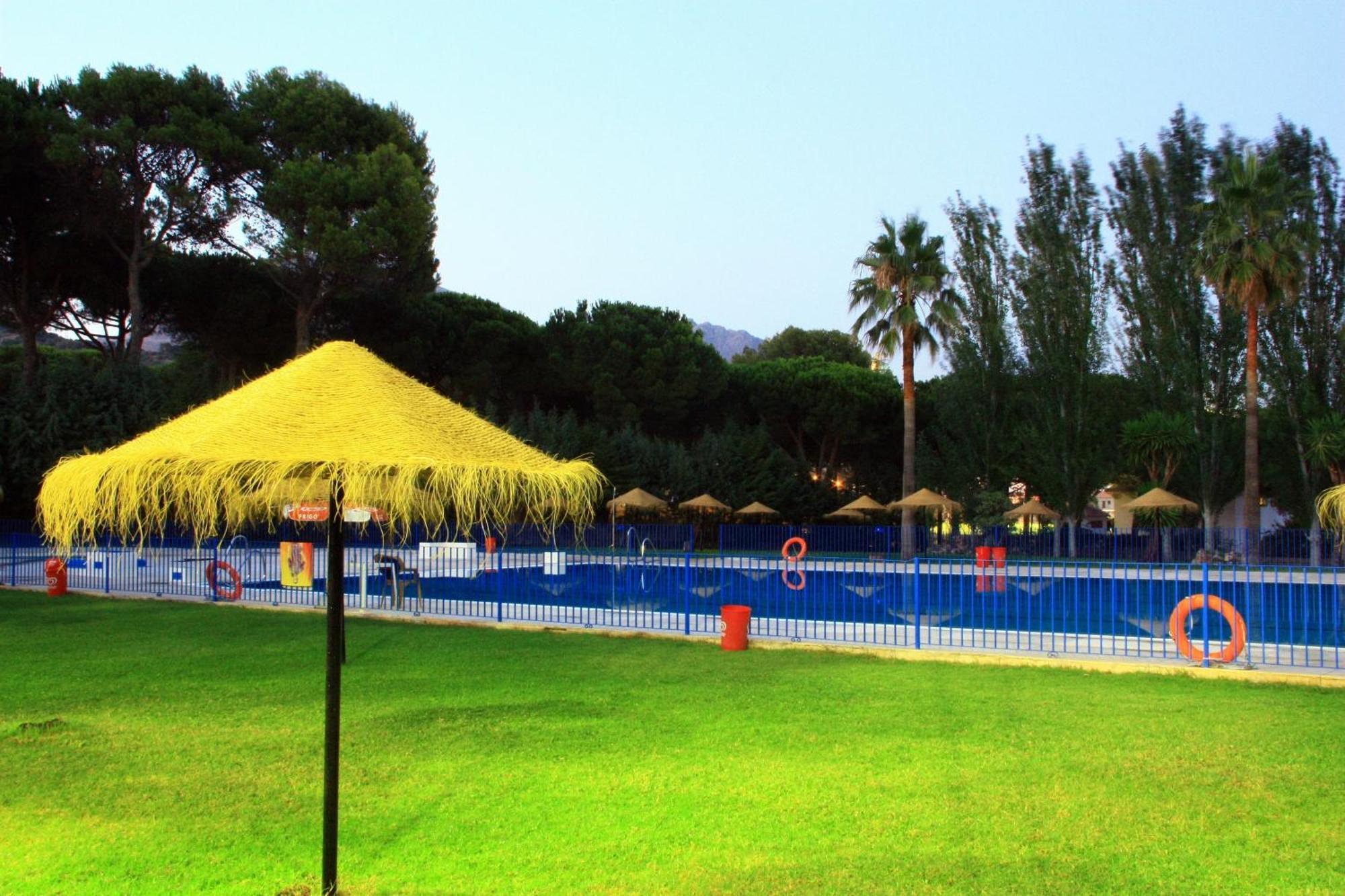 Yunquera Camping Sierra De Las Nieves מראה חיצוני תמונה