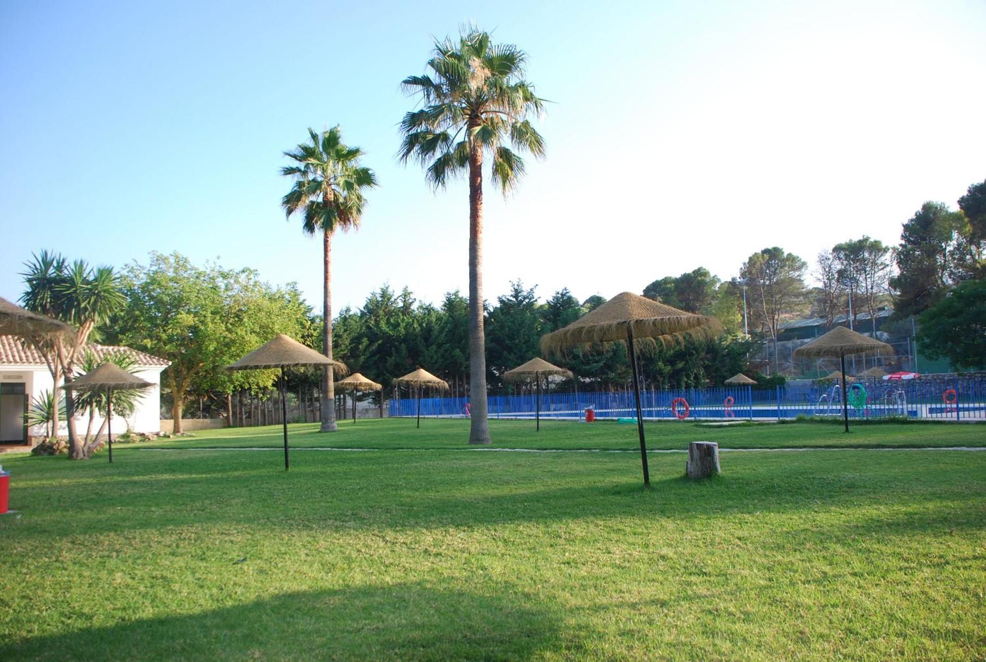 Yunquera Camping Sierra De Las Nieves מראה חיצוני תמונה